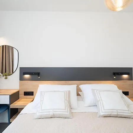 Olea Apartment *